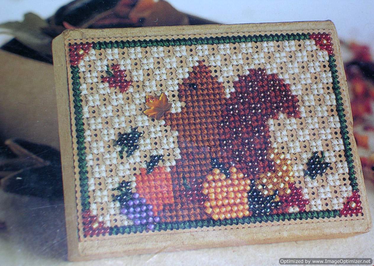 Harvest Squirrel - Mill_Hill Bead_Kits